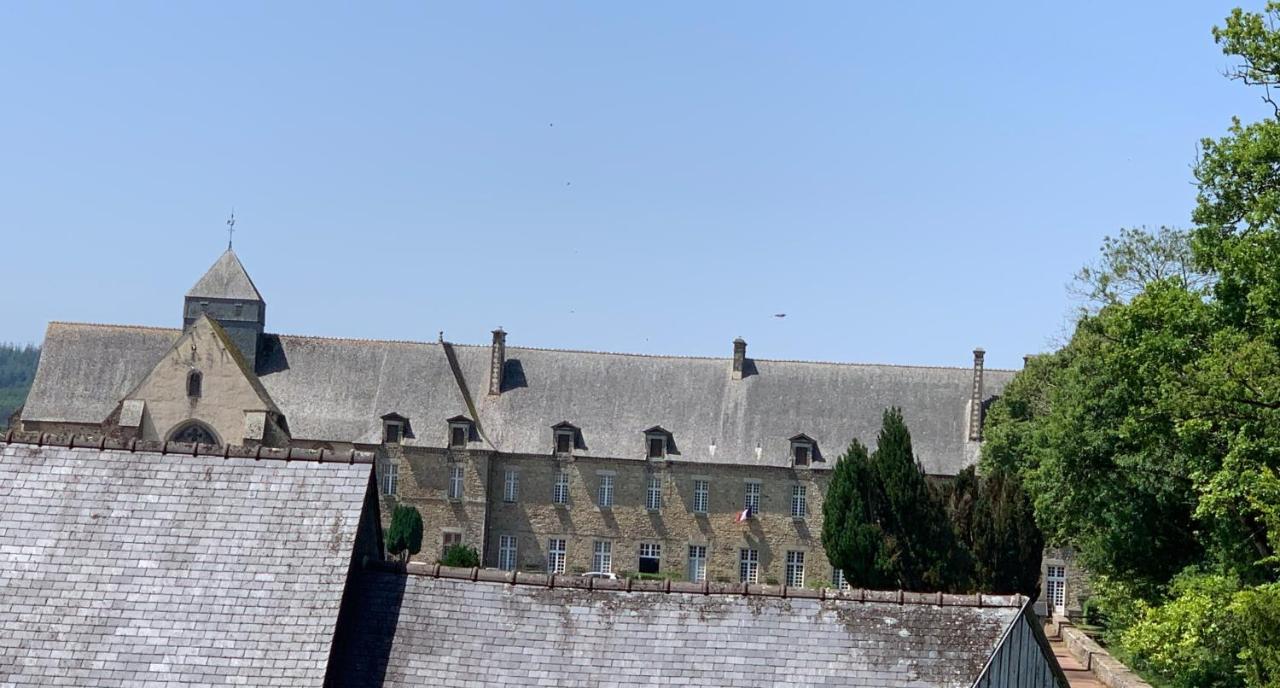 La Maison Des Legendes Paimpont Buitenkant foto